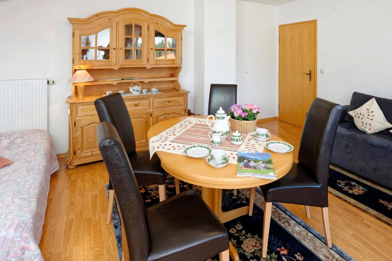 Gaestehaus Koyerbauer Boardinghouse アシャウ・イム・キームガウ エクステリア 写真