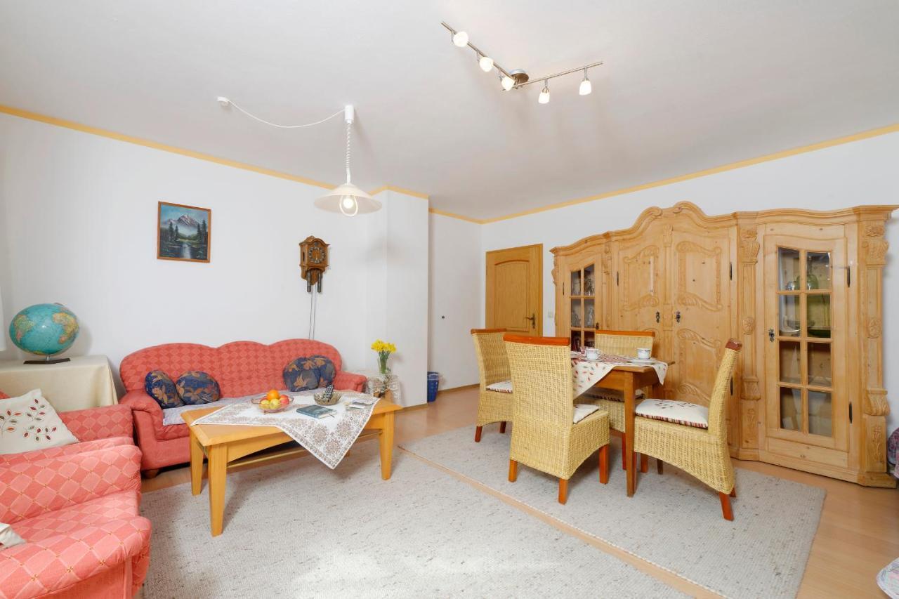 Gaestehaus Koyerbauer Boardinghouse アシャウ・イム・キームガウ エクステリア 写真