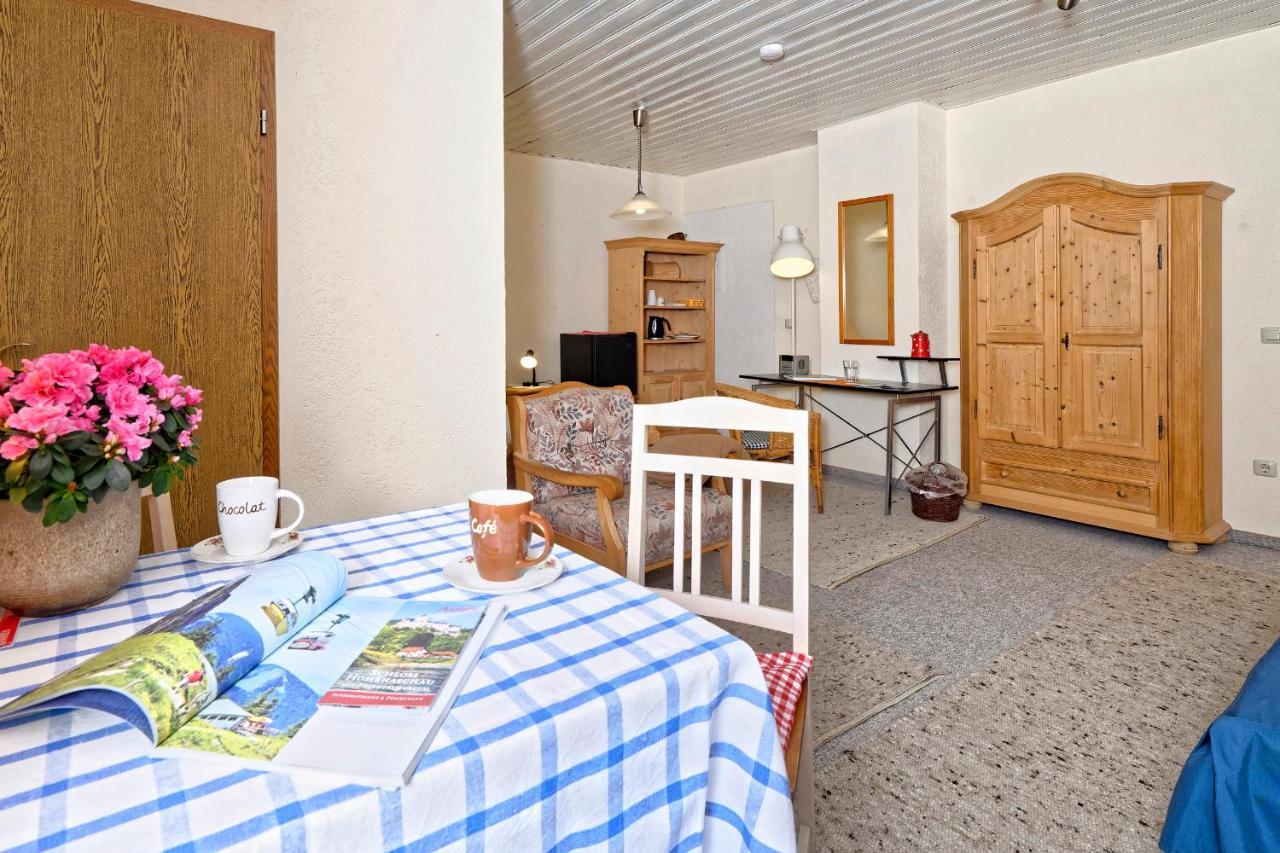 Gaestehaus Koyerbauer Boardinghouse アシャウ・イム・キームガウ エクステリア 写真